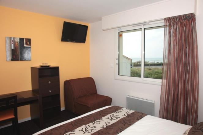Logis Hotellerie Les Brisants , Restaurant J M Perochon Bretignolles-sur-Mer Bagian luar foto
