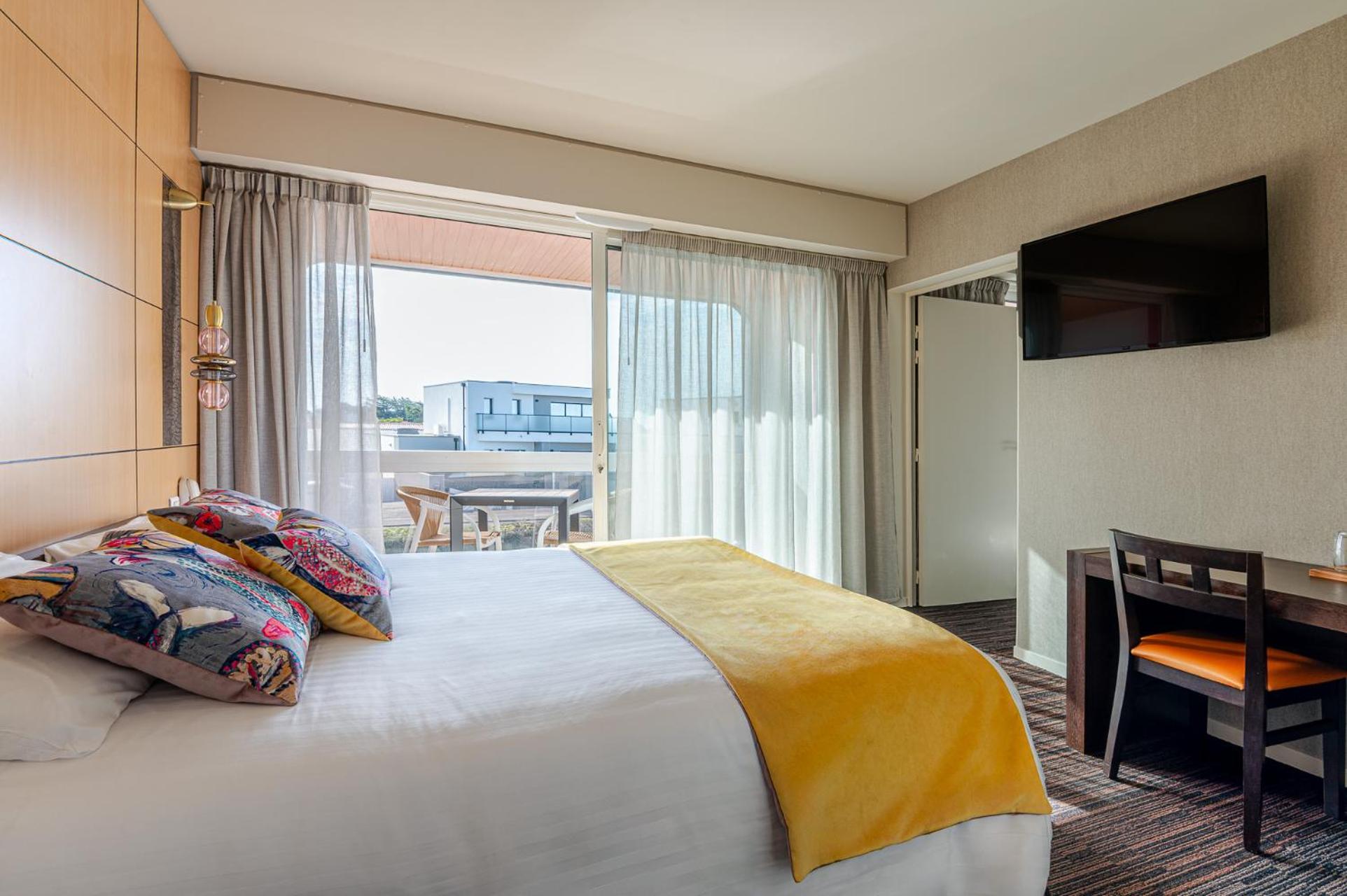Logis Hotellerie Les Brisants , Restaurant J M Perochon Bretignolles-sur-Mer Bagian luar foto
