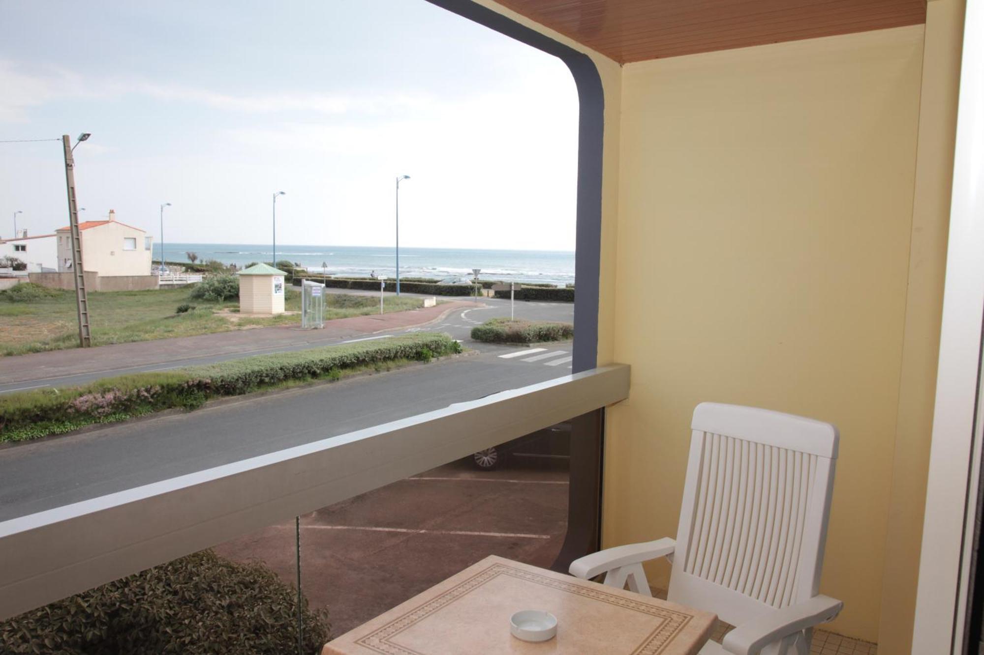 Logis Hotellerie Les Brisants , Restaurant J M Perochon Bretignolles-sur-Mer Bagian luar foto